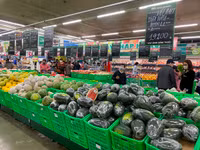 Đại siêu thị Mega Market Thăng Long trước giờ cách ly toàn xã hội trong 15 ngày