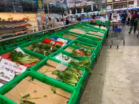 Đại siêu thị Mega Market Thăng Long trước giờ cách ly toàn xã hội trong 15 ngày