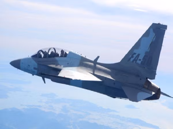 Chiến đấu cơ “FA-50” Hàn Quốc phóng thành công tên lửa không đối đất ảnh 2