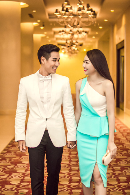 MC “X-Factor” Nguyên Khang sánh đôi cùng Miss Ngôi sao đi sự kiện ảnh 11