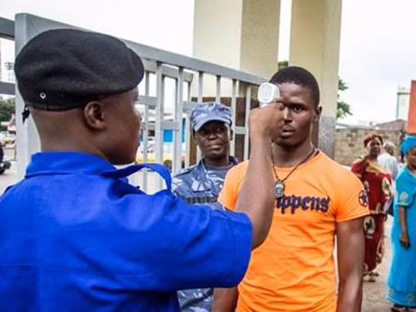 Ebola và IS - mối đe dọa lớn nhất với hòa bình thế giới ảnh 1