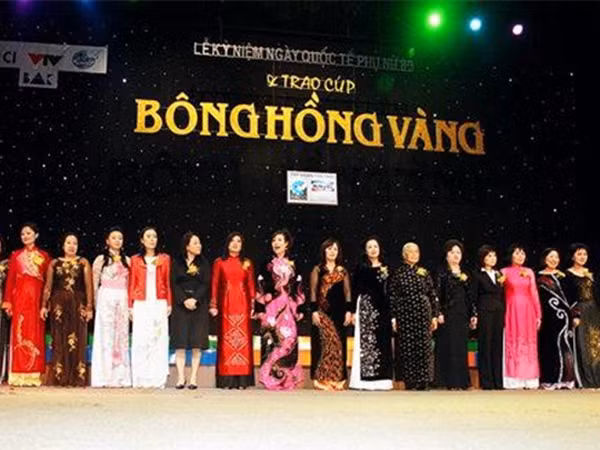 Những nữ dũng sĩ trên mặt trận kinh tế ảnh 1