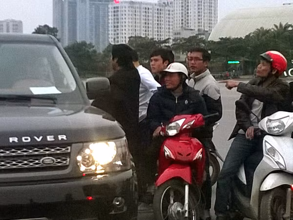 Vé trận Việt Nam - Malaysia tăng 5 lần, chợ đen cũng khan vé ảnh 1