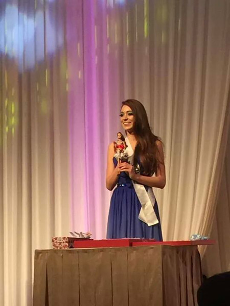 Hoa hậu Đặng Thu Thảo điệu đà áo dài sen nón lá 3 tầng thi năng khiếu ảnh 5 Hoa hậu Đặng Thu Thảo điệu đà áo dài sen nón lá 3 tầng thi năng khiếu ảnh 5