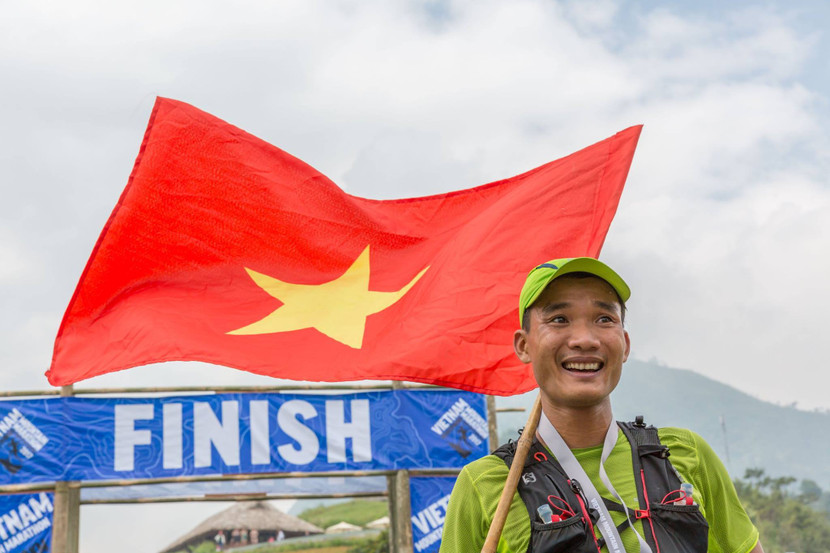 Chàng trai Việt hoàn thành đường chạy marathon khắc nghiệt nhất Châu Âu UTMB 2018 ảnh 2