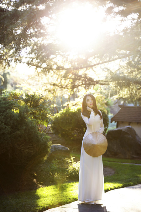 Hoa hậu Jennifer Chung thướt tha trong tà áo dài ảnh 10