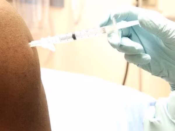 Nóng: Sẽ có 1 triệu liều vắcxin Ebola vào cuối năm 2015 ảnh 1