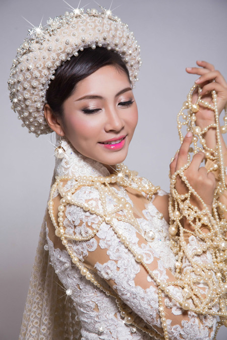 Cận cảnh bộ áo dài 5 tỉ đồng của Hoa hậu Đặng Thu Thảo ảnh 5