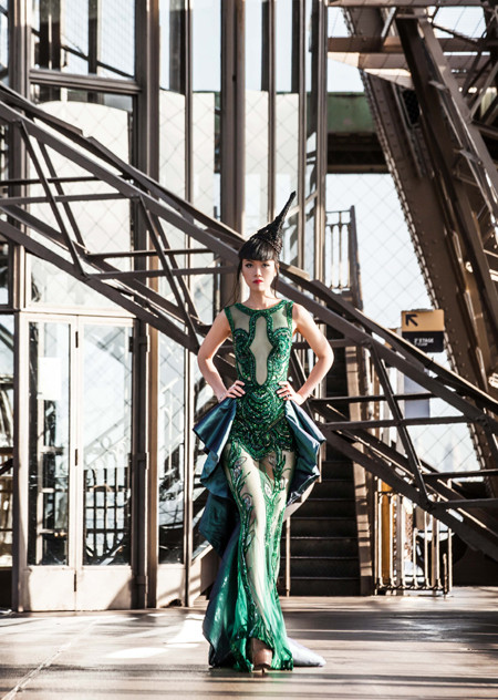 Bộ sưu tập của NTK Hoàng Hải lộng lẫy ở sàn diễn trên tháp Eiffel ảnh 6 Bộ sưu tập của NTK Hoàng Hải lộng lẫy ở sàn diễn trên tháp Eiffel ảnh 6