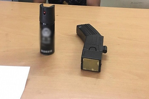 Những món đồ là vũ khí, công cụ hỗ trợ nhiều người "tưởng" được tự do sử dụng ảnh 4