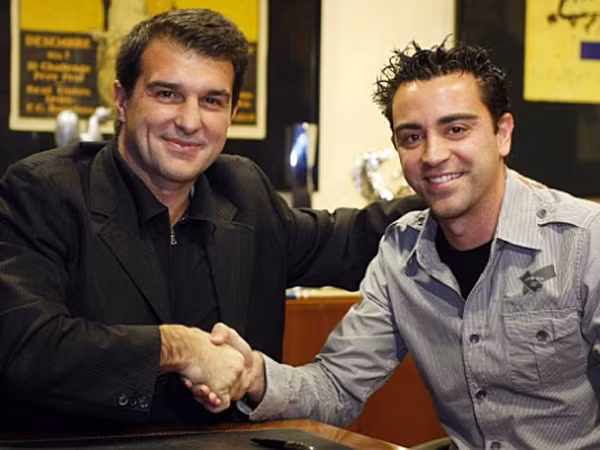 Xavi sắp tạo ra bước ngoặt ở Barca ảnh 1
