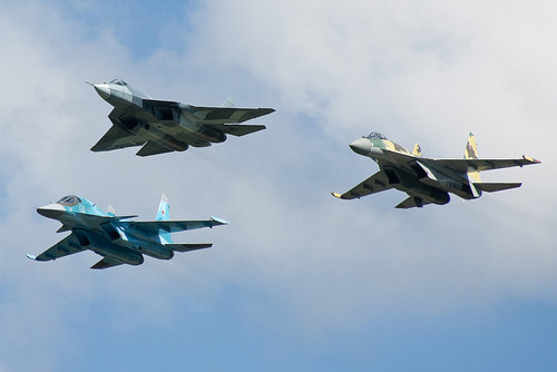 Máy bay Nga “lởn vởn” quanh bầu trời châu Âu, NATO “xanh mặt” ảnh 1