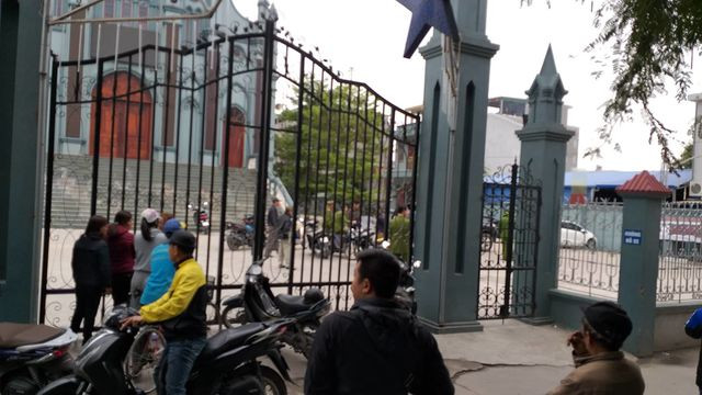 [AUDIO 11-3-2019] Bé 22 tháng tuổi tử vong thương tâm sau cú lùi xe bất cẩn của nữ tài xế ảnh 1