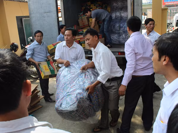 Hàng trăm suất quà cho học sinh đặc biệt khó khăn ở Sơn La ảnh 3