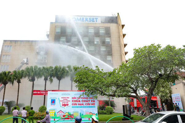 Chương trình "Tháng phòng chống cháy nổ 2019" đã diễn ra thành công tốt đẹp ảnh 4