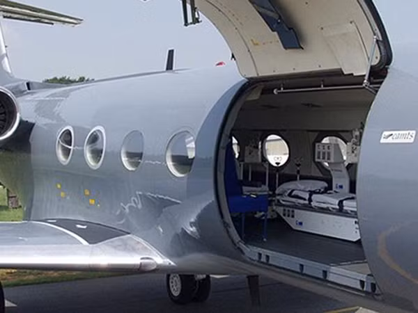 Đức thiết kế máy bay chuyên chở bệnh nhân mắc Ebola ảnh 1