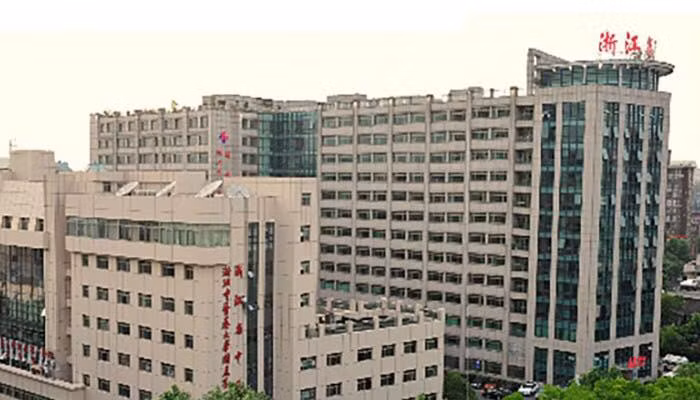 Bất chấp các scandal lây nhiễm HIV, 10% bác sỹ ở Mỹ vẫn dùng một kim tiêm cho nhiều người bệnh? ảnh 1