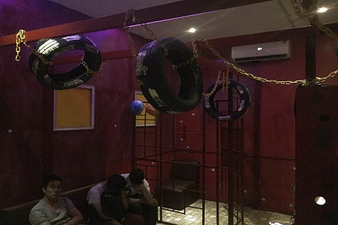 Mại dâm đồng giới: Khó xử lý vì sao? ảnh 1