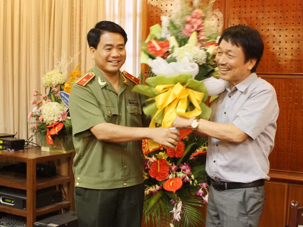 Điểm hẹn ấm áp, thân tình của giới văn nghệ, trí thức Thủ đô ảnh 3