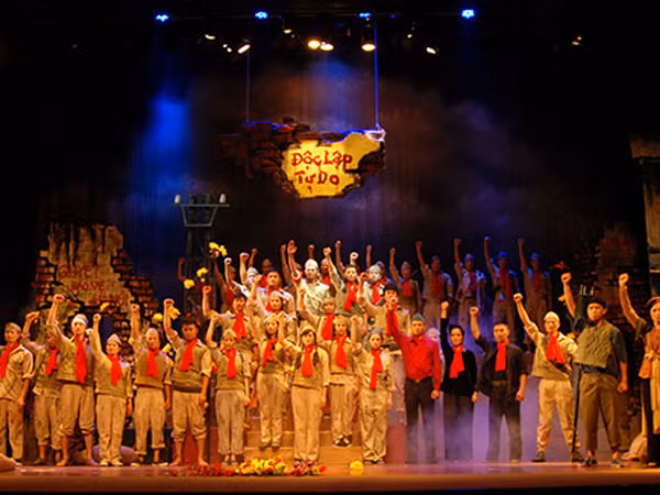 Liên hoan Sân khấu Thủ đô lần thứ nhất: Nơi hò hẹn của những người yêu Hà Nội ảnh 2