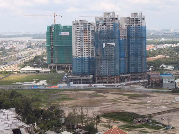 Dự thảo tăng gấp đôi giá đất từ năm 2015: Thị trường nhà đất sẽ đi về đâu ảnh 1