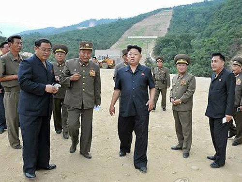 Hé lộ nguyên nhân ông Kim Jong-un phải nhập viện phẫu thuật. ảnh 1