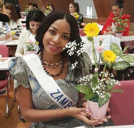 Hoa hậu Đặng Thu Thảo mang hình ảnh Việt Nam vào nghệ thuật cắm hoa Ikebana ảnh 7 Hoa hậu Đặng Thu Thảo mang hình ảnh Việt Nam vào nghệ thuật cắm hoa Ikebana ảnh 7