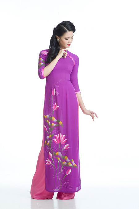 Hoa hậu Thùy Dung dịu dàng khoe sắc trong tà áo dài ảnh 5