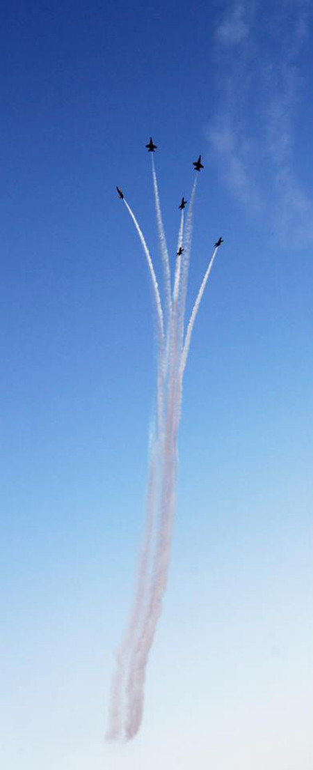 Choáng ngợp xem chiến đấu cơ “nhảy múa” trên bầu trời ảnh 15