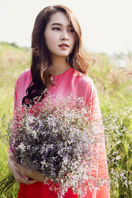 Hoa hậu Thu Thảo thuần khiết trong thiết kế của Lê Thanh Hoà ảnh 10 Hoa hậu Thu Thảo thuần khiết trong thiết kế của Lê Thanh Hoà ảnh 10