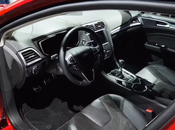 Cận cảnh Ford Mondeo 2015 lần đầu ra mắt tại Paris Motor Show ảnh 18