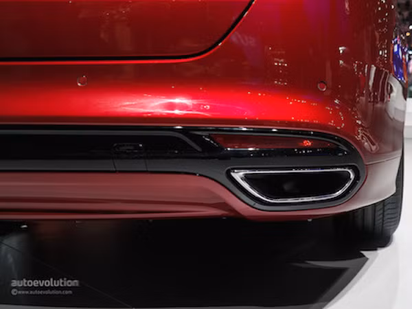 Cận cảnh Ford Mondeo 2015 lần đầu ra mắt tại Paris Motor Show ảnh 8