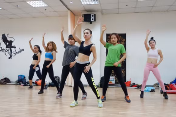 Mỹ Tâm mướt mồ hôi tập vũ đạo chuẩn bị cho liveconcert ảnh 9
