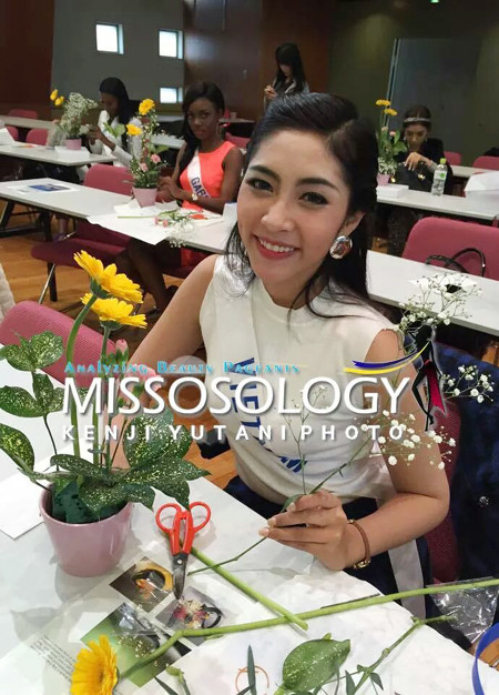 Hoa hậu Đặng Thu Thảo mang hình ảnh Việt Nam vào nghệ thuật cắm hoa Ikebana ảnh 1