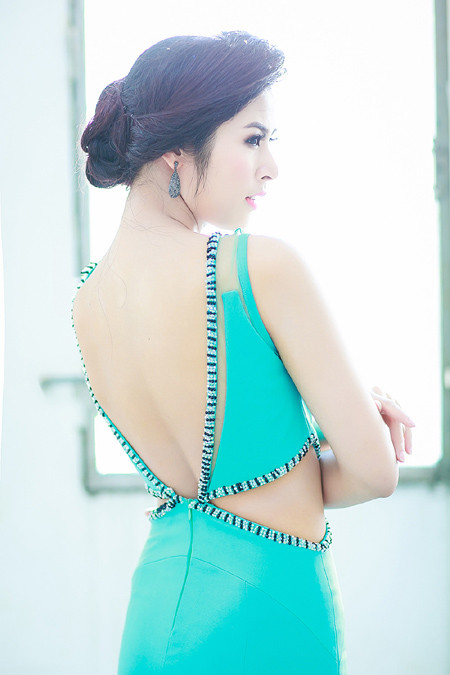 “Mát mắt” ngắm Hoa hậu Ngọc Hân làm MC “Kiến trúc xanh” ảnh 2 “Mát mắt” ngắm Hoa hậu Ngọc Hân làm MC “Kiến trúc xanh” ảnh 2