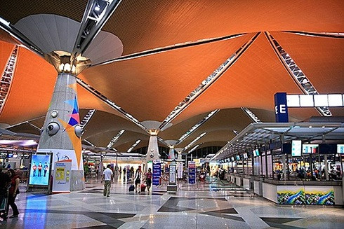 Phạt tội "khoe bom" ở Việt Nam và các nước trên thế giới ảnh 1