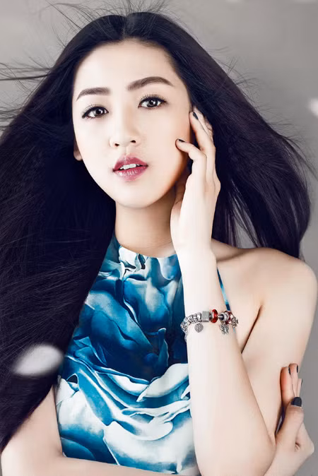 Xao lòng ngắm nhìn Á hậu Tú Anh xinh đẹp như búp bê ảnh 3