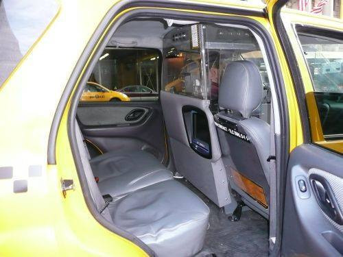 Các tài xế trên thế giới được bảo vệ khỏi tấn công ra sao? ảnh 6 Các tài xế trên thế giới được bảo vệ khỏi tấn công ra sao? ảnh 6