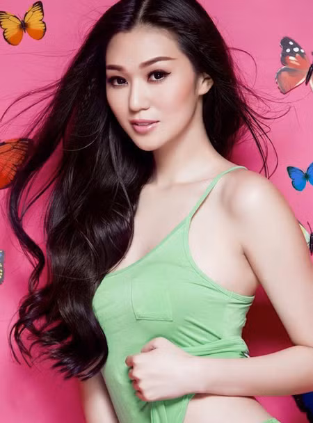 Khánh My tiếp tục tung ảnh “kiệm vải” khoe đường cong nóng bỏng ảnh 3