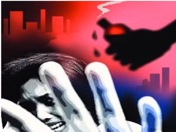 Chồng tạt axít vợ sau khi cãi vã ảnh 1