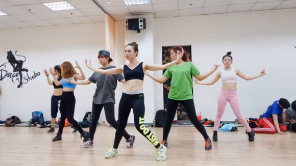 Mỹ Tâm mướt mồ hôi tập vũ đạo chuẩn bị cho liveconcert ảnh 7