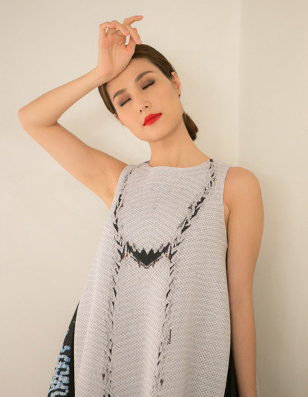 Diễm My 9X làm “nàng thơ” của NTK Adrian Anh Tuấn ảnh 7 Diễm My 9X làm “nàng thơ” của NTK Adrian Anh Tuấn ảnh 7