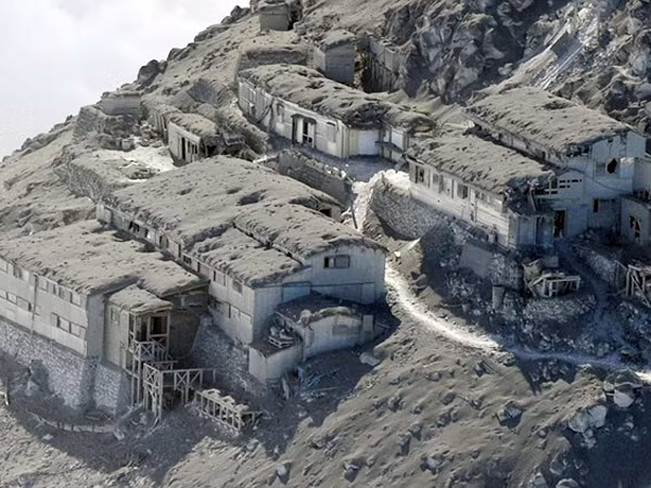 100 năm nữa Nhật Bản sẽ biến mất trong tro bụi núi lửa? ảnh 1