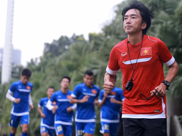 Vì sao ông Miura từ chối báo chí? ảnh 1