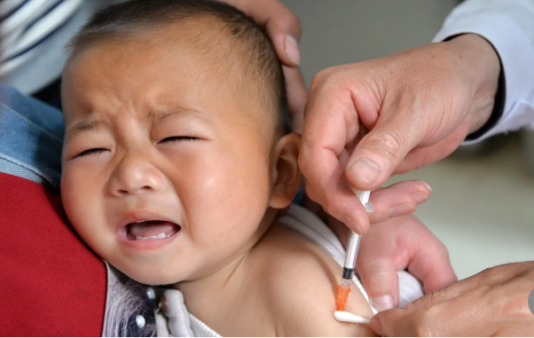 Trung Quốc sa thải 6 quan chức cấp cao sau bê bối vắc-xin ảnh 1