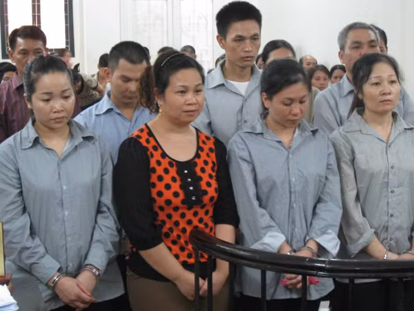 Thủ đoạn tinh vi của các “trùm” giật dây “cát tặc” ảnh 1