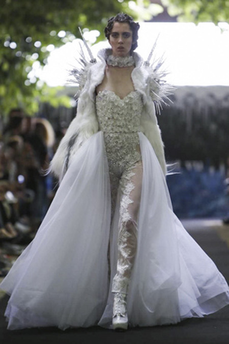 Trình diễn thương hiệu thời trang nổi tiếng của Pháp tại Việt Nam ảnh 10