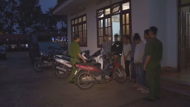 [AUDIO 4-11-2019] Hỏa hoạn thiêu rụi cửa hàng tạp hóa lúc giữa trưa ảnh 3