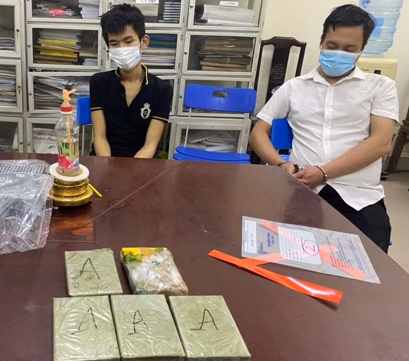 Hai đối tượng cùng số tang vật bị thu giữ