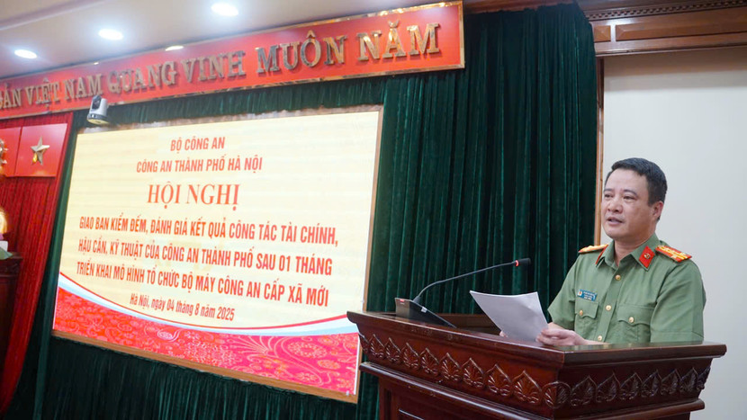 Đại tá Phạm Hải Thắng, Trưởng Phòng Tài chính CATP giải đáp các vướng mắc liên quan đến công tác tài chính